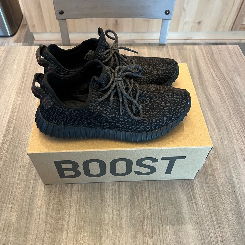 Yeezy 350 Pirate Black 2023 - Size 12